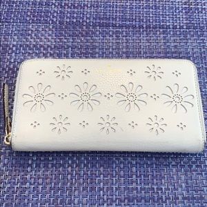 Kate Spade Daisy Wallet